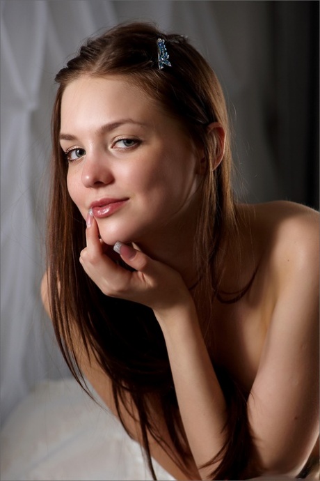 Slim white girl (12)