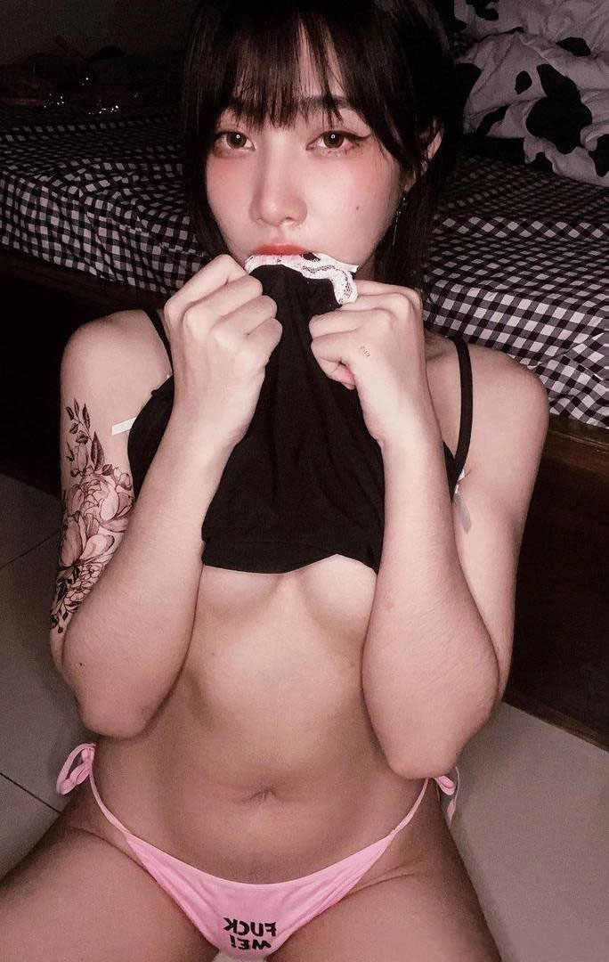 รูปโป๊สาวเซ็กซี่ (4)